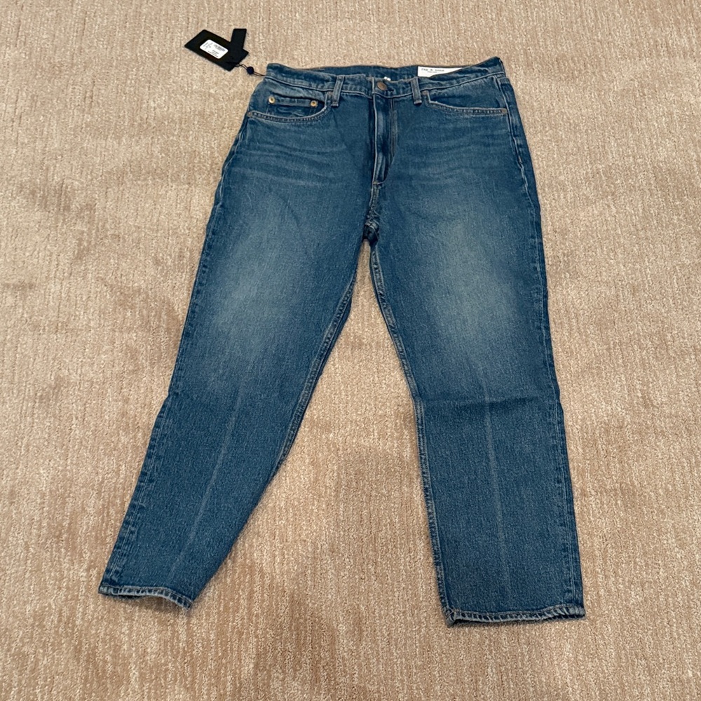 NWT Rag & Bone high-rise, slim straight jeans
Size 30